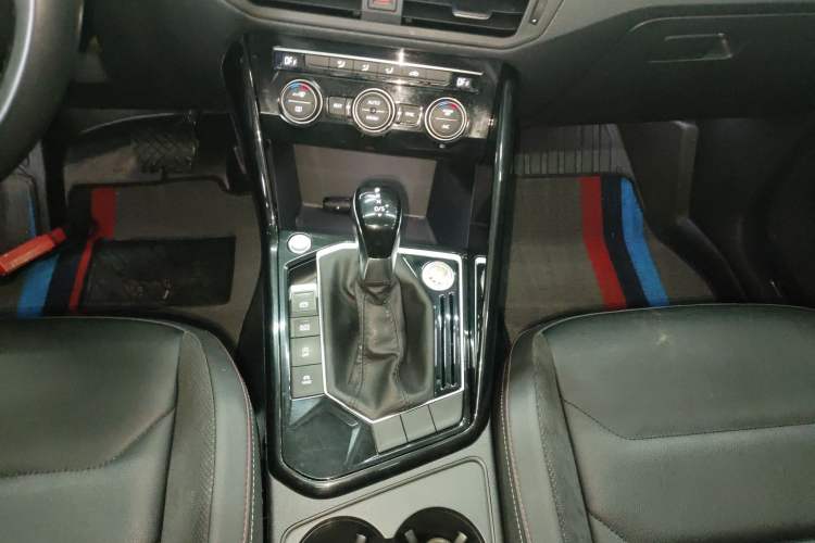 Used Volkswagen Tayron 2019 Teramont Edition 280TSI Two-Wheel Drive Luxury Model China VI Standard