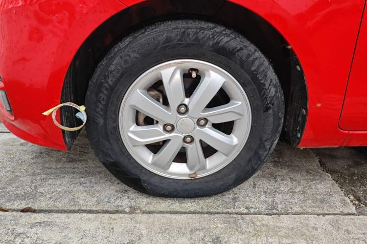 Used Kia K2 2015 Sedan 1.4L MT GLS