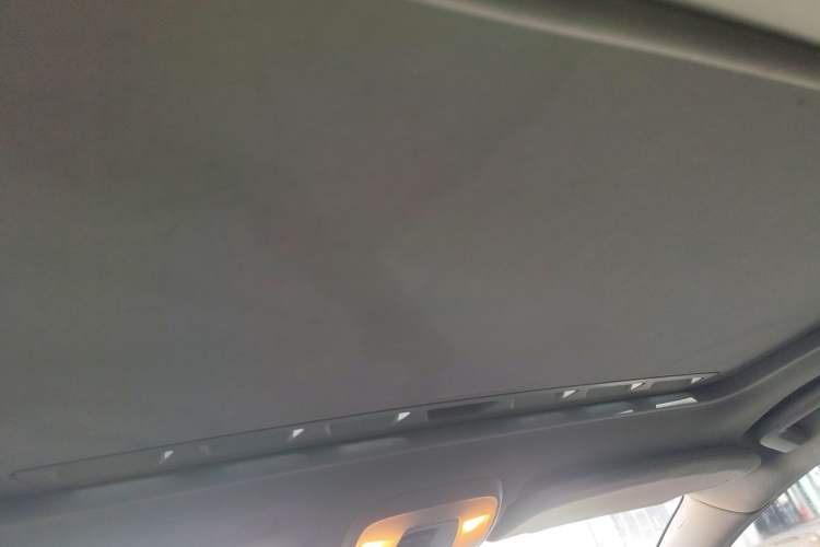 Used Volvo V60 2015 T5 Zhiyi Edition
