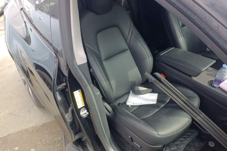 Used Tesla Model Y 2022 Rear-Wheel-Drive Version