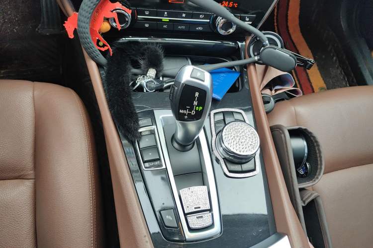 Used BMW 5 Series GT 2015 528i Leading Model
