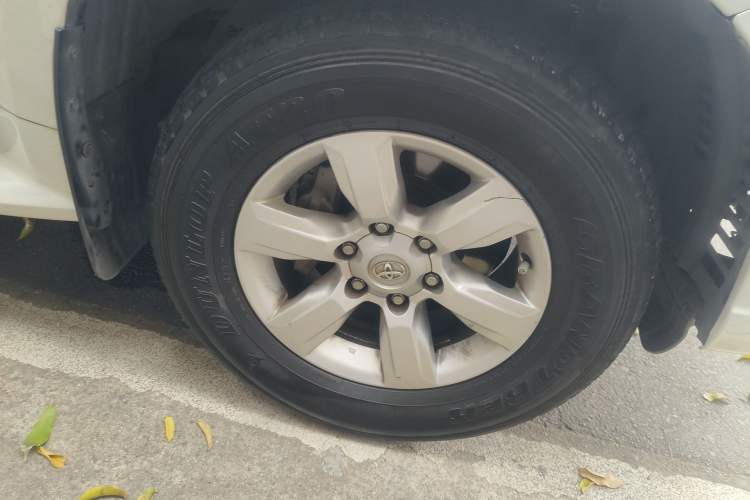 Used Toyota Prado 2014 2.7L Automatic Luxury Edition
