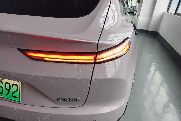 Used ONVO L60 2024 60 kWh Rear-Drive Version
