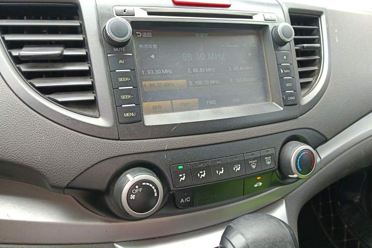 Used Honda CR-V 2012 2.0L two-wheel drive urban version Audio And AC Panel