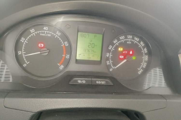 Used Skoda Rapid 2016 1.6L Automatic Chuanxing Edition Instrument Cluster