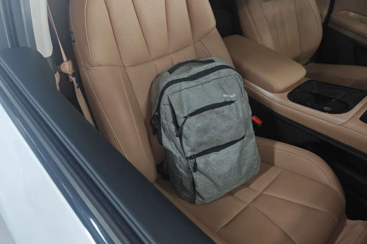 Used Nio ES8 2018 355 km Base Version 7-Seater Edition