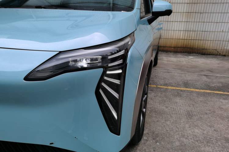 Used AION Y 2022 Plus 70 Tech Edition