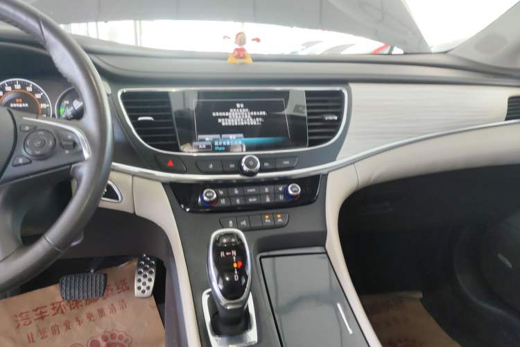 Used Buick LaCrosse 2016 30H Luxury Version Audio And AC Panel