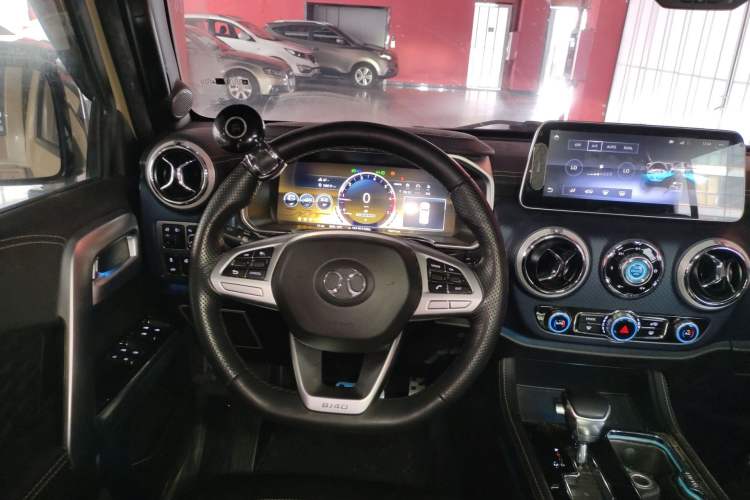 Used BAIC Off-Road BJ40 2019 2.3T Automatic Four-Wheel Drive Ring the Tower Champion Edition China VI Steering Wheel