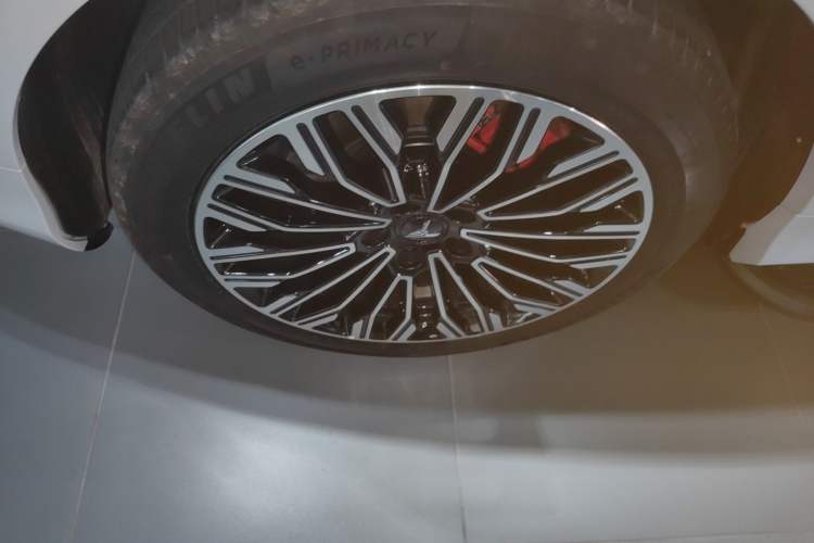 Used VOYAH FREE 2025 Model FREE+ Rear-Drive Qiankun Edition
