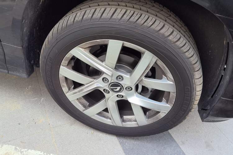 Used Jetta VS5 2026 Model, 280TSI Automatic Pioneer Edition Right Front Wheel Hub