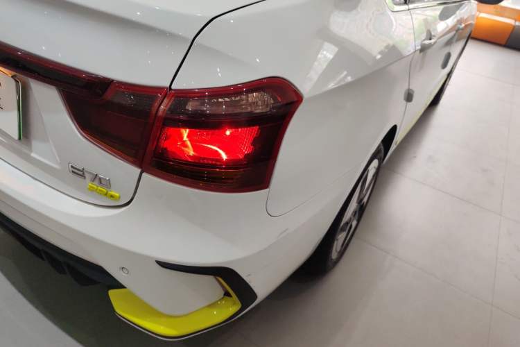 Used Dongfeng Aeolus E70 2023 PRO Smart Drive Edition
