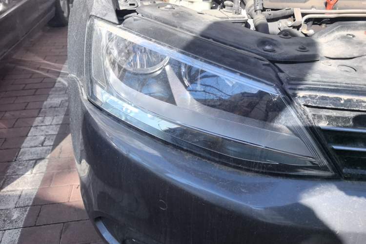 Used Volkswagen Sagitar 2012 1.4TSI Automatic Luxury Edition
