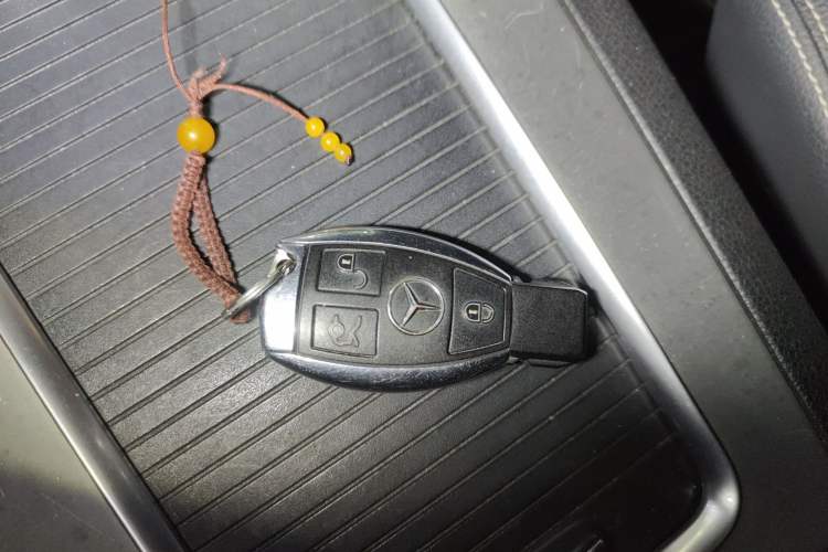 Used Mercedes-Benz GLK-Class 2015 GLK 300 4MATIC Fashion Edition Ultimate Version
