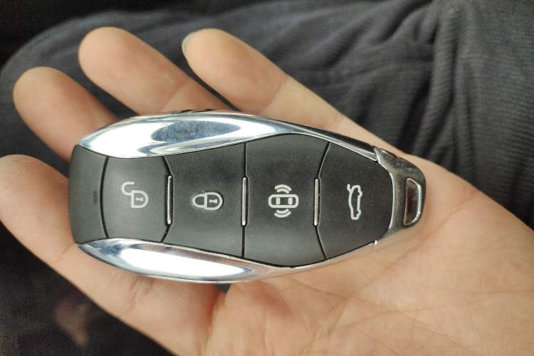 Used Hongqi H5 2025 1.5T DCT Xuan Ying Edition