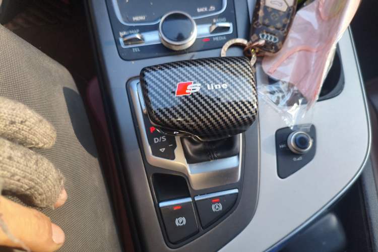 Used Audi Q7 2019 45 TFSI Comfort Model