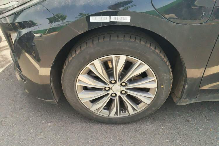 Used Hongqi E-QM5 2024 450km Range Commuter Version