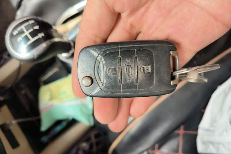 Used Wuling Hongguang 2016 1.5L S1 Deluxe Model China V-standard Vehicle Key