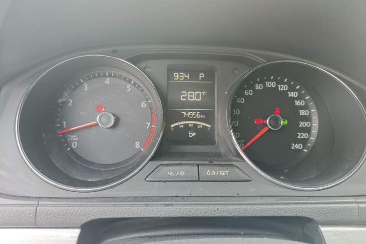 Used Volkswagen Gran Lavida 2017 180TSI DSG Comfort Edition Instrument Cluster