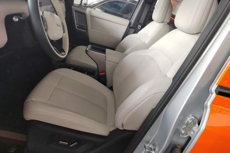 Used iCAR V23 2025 401 Two-Wheel Drive Intelligent Driving Version
