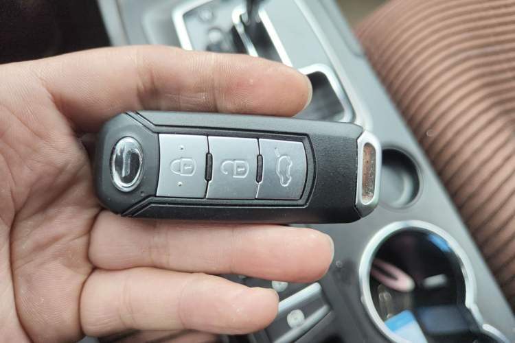 Used GAC Trumpchi GS5 2014 2.0L Automatic Two-Wheel Drive Anniversary Value Edition