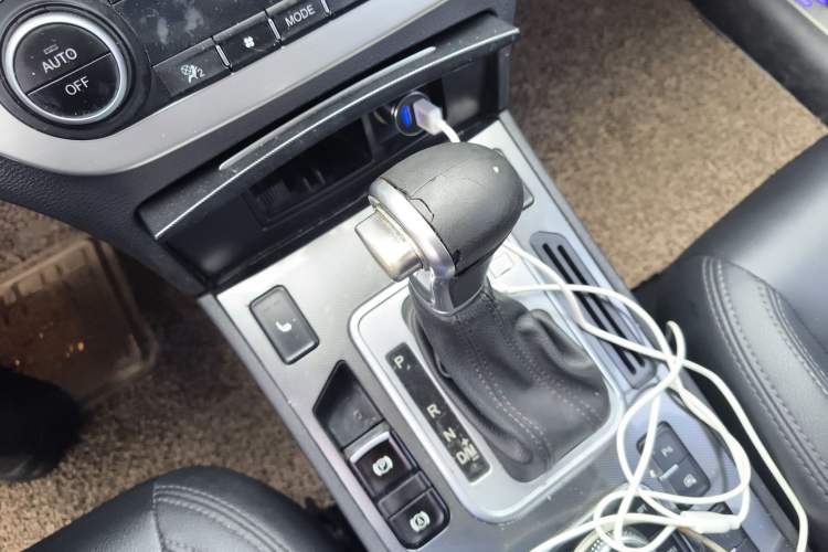 Used Haval H6 Coupe 2015 Blue Label 2.0T Automatic Two-Wheel Drive Elite Model
