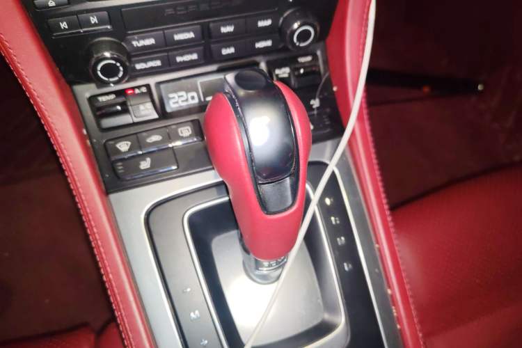 Used Porsche 718 2020 Cayman 2.0T Gear Lever