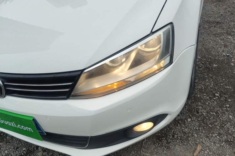 Used Volkswagen Sagitar 2014 Revised Version 1.4TSI Automatic Luxury Edition Left Front Headlight