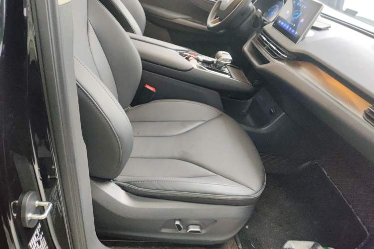 Used Hongqi E-QM5 2023 Revised Version Basic Travel Edition