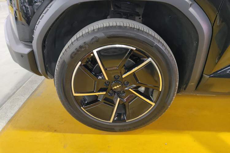 Used Formula Leopard Titanium 3 2025 501 km All-Wheel Drive Intelligent Driving Max Edition