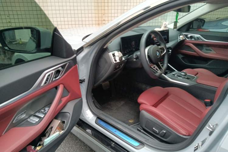 Used BMW 4 Series 2024 425i Gran Coupe M Sport Package Driver Seat