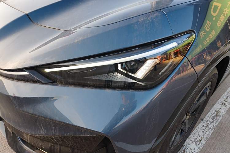 Used Volkswagen ID.UNYX 2025 Pure Model
