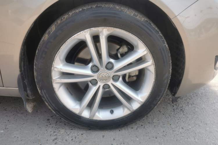 Used Buick Regal 2010 2.0T Flagship Sport Edition Right Front Wheel Hub