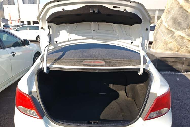 Used Hyundai Verna (older generation) 2014 1.4L Automatic Smart GLS