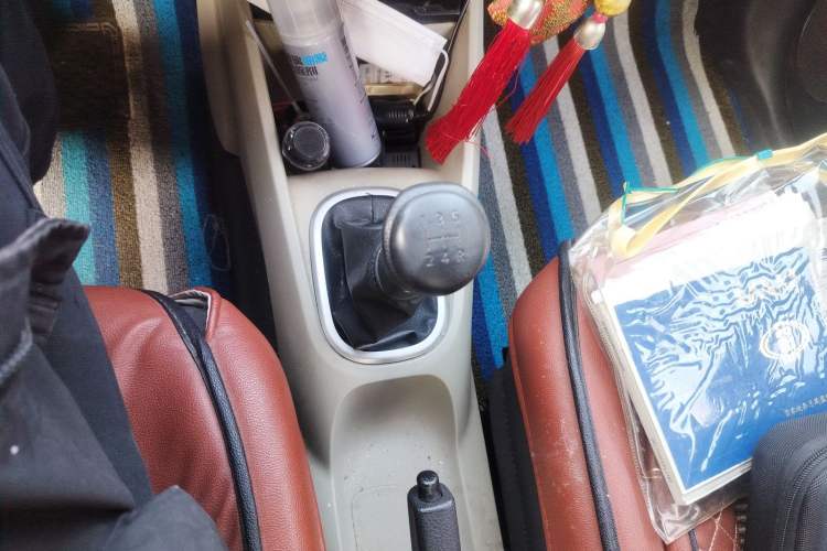 Used Venucia R50 2013 1.6L Manual Fashion Edition