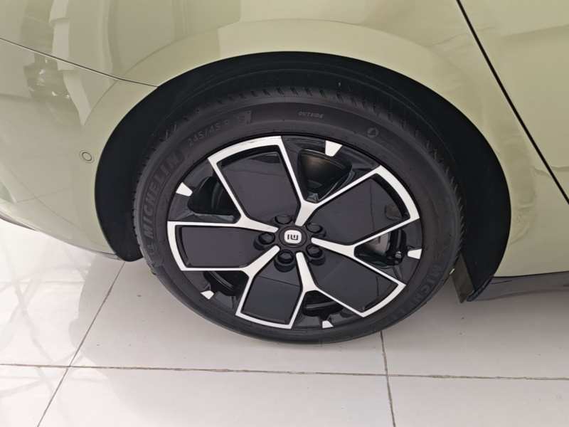 Used Xiaomi Auto SU7 2024 Rear-Drive Long-Range Intelligent Driving Version — 25