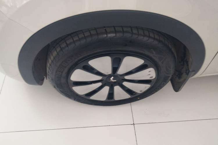 Used Wuling Bingo 2024 333 km Enjoyment Version Left Front Wheel Hub