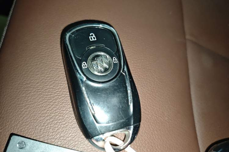 Used Buick GL6 2018 18T 6-Seater Prestige Model