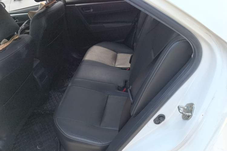 Used Toyota Corolla 2014 1.6L CVT GL-i Leather Edition Left Rear Seat