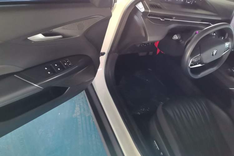 Used CHANGAN Eado DD 2023 Blue Whale NE 1.5T GDI DCT Navigation Model Driver Seat