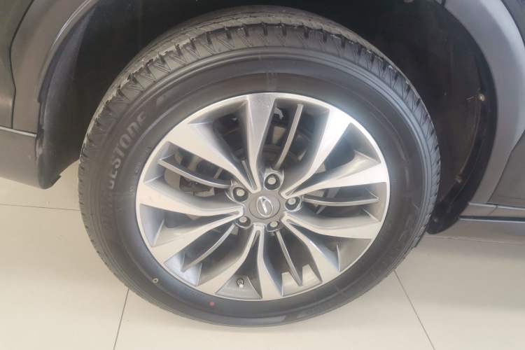 Used GAC Trumpchi GS8 2017 320T Two-Wheel Drive Luxury Smart Connectivity Version (7 Seats)
