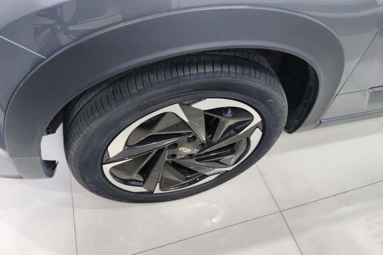 Used Chery Tiggo 7 C-DM 2025 1.5T 120KM Luxury Trim Exterior 4