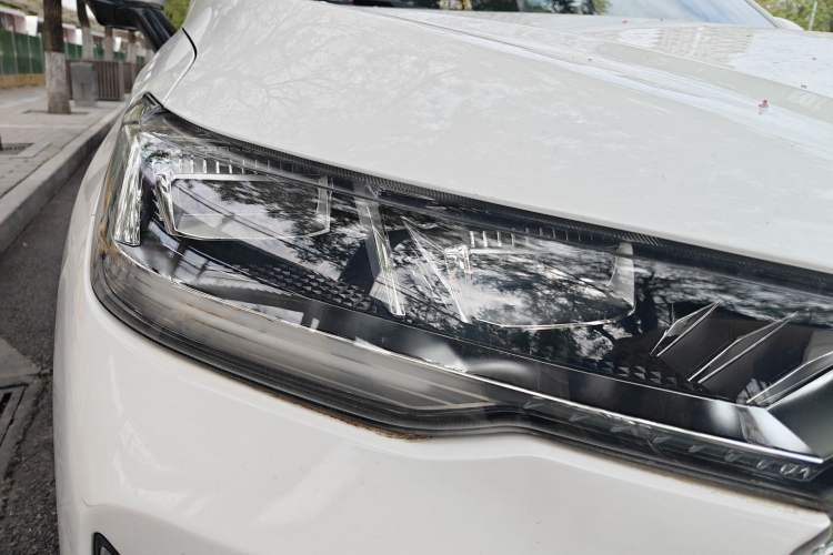 Used Haval H6 2021 3rd Generation 1.5T Automatic Two-Wheel Drive Pro Right Front Headlight