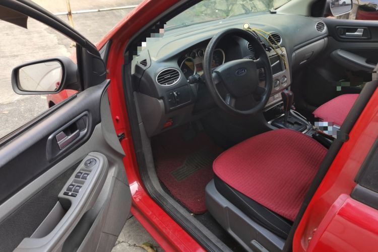 Used Ford Focus 2013 Hatchback Classic 1.8L Automatic Base Model
