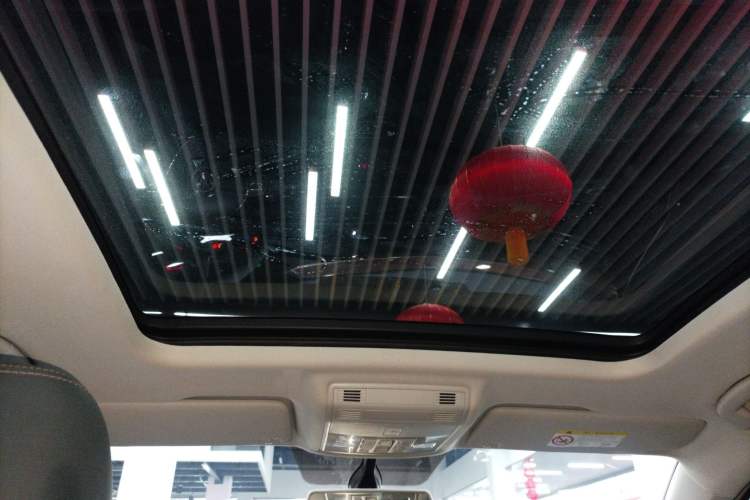 Used Volkswagen Tharu 2021 280TSI Two-Wheel-Drive Luxury Edition Headliner