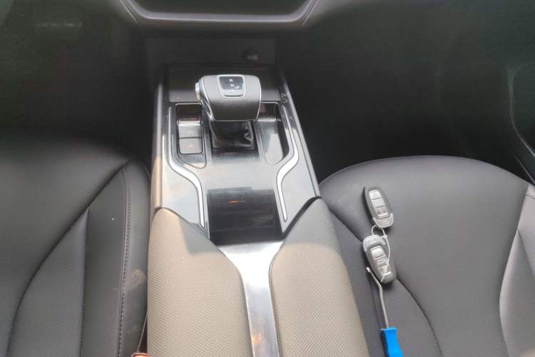 Used Hongqi E-QM5 2022 431 km Charge & Enjoy Edition
