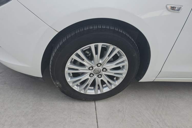 Used Buick GT 2015 15N Automatic Elite Version