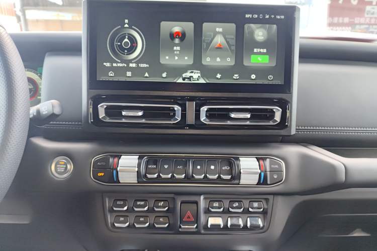 Used 212 T01 2024 2.0T Explorer Audio And AC Panel