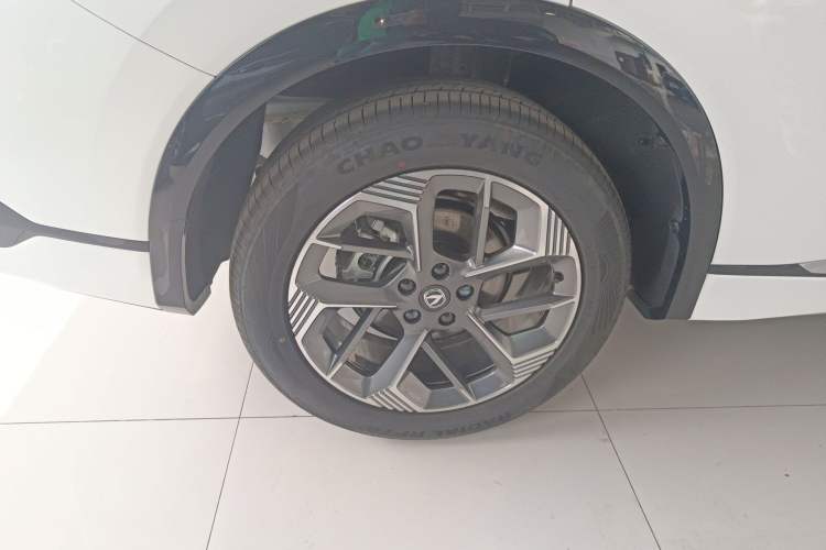 Used CHANGAN CS75 PLUS 2025 4th Generation 1.5T New Blue Whale Smart Luxury Edition