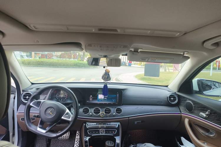 Used Mercedes-Benz E-Class 2016 E 200 L Sport Edition
